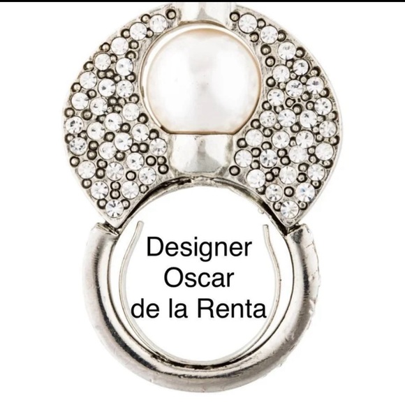 Designer - Oscar de la Renta Pearl & Crystal Ring